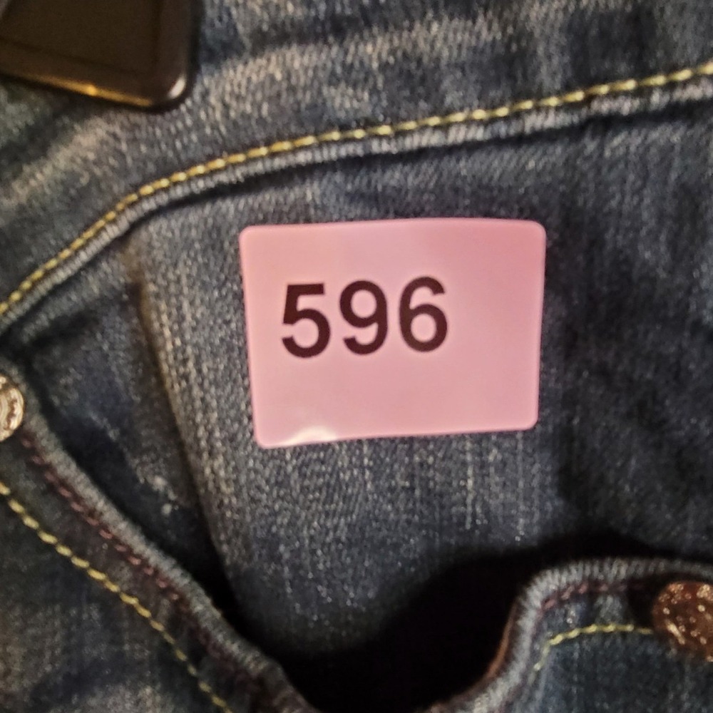 Rock‎ & Republic Women's Jeans Size 28 Slim Straight Dark Wash Stretch Low Rise - Picture 7 of 7